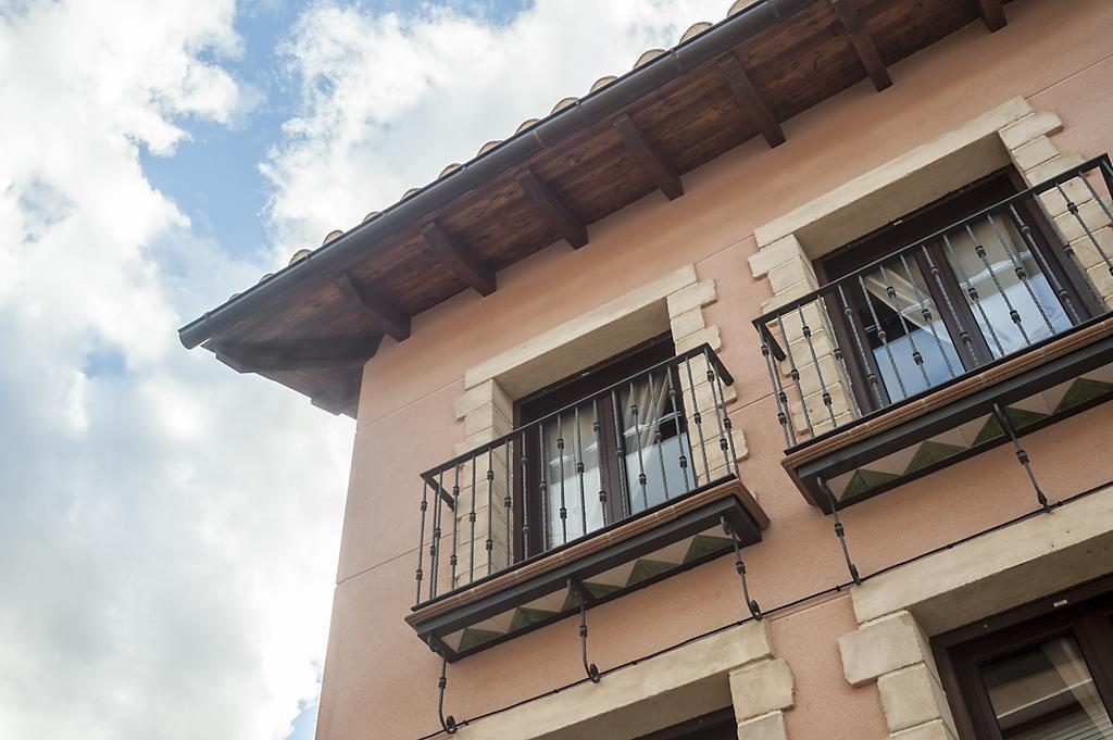 Apartamentos Rurales Millan La Mata de los Olmos Bagian luar foto